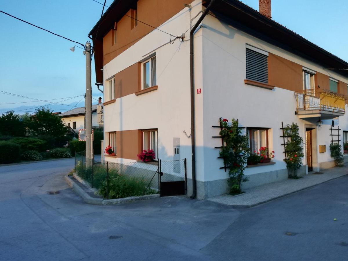 Bed and Breakfast Sobe Sabec Postojna Exterior foto