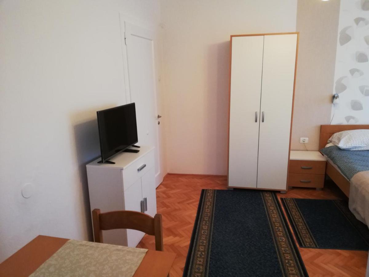Bed and Breakfast Sobe Sabec Postojna Exterior foto